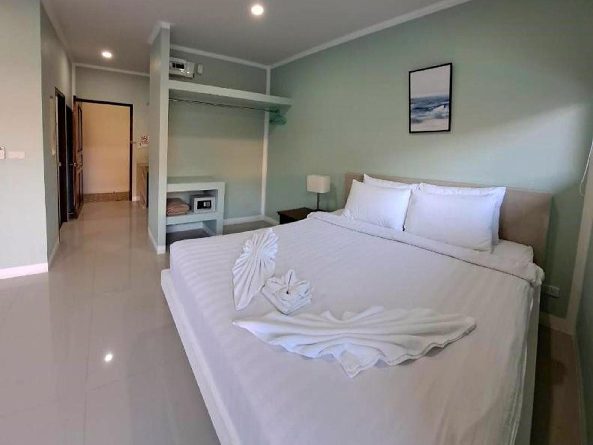J & Ariya Hotel Near Samui Airport And Koh Phangan Pier บ่อผุด ภายนอก รูปภาพ
