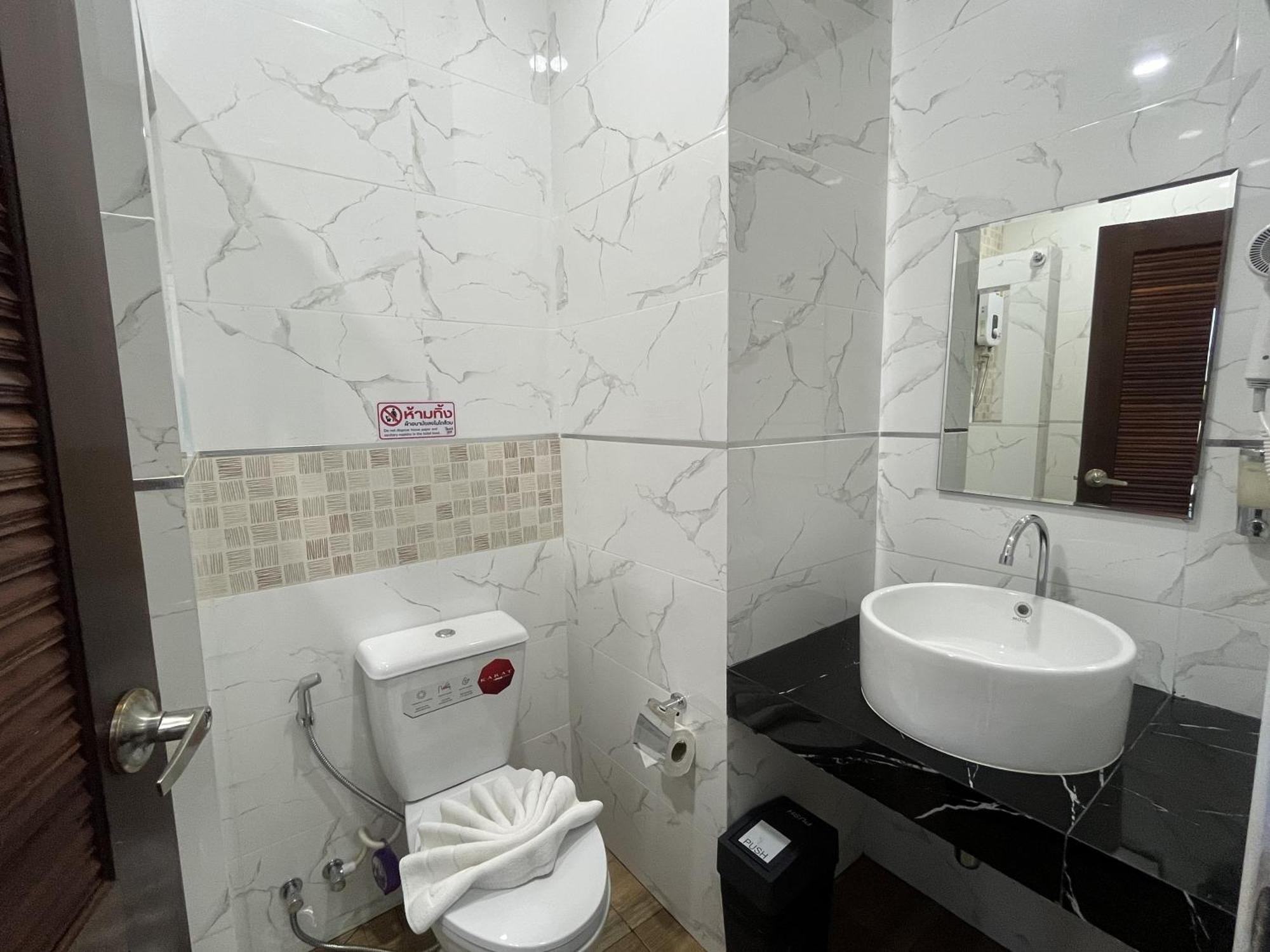 J & Ariya Hotel Near Samui Airport And Koh Phangan Pier บ่อผุด ภายนอก รูปภาพ